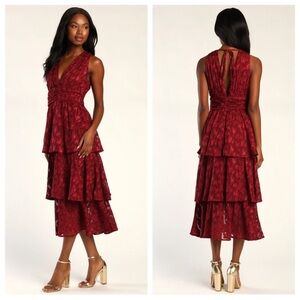 Lulus “Make It Mesmerizing” Wine Red Jacquard Tiered Midi Dress | Size L NWT